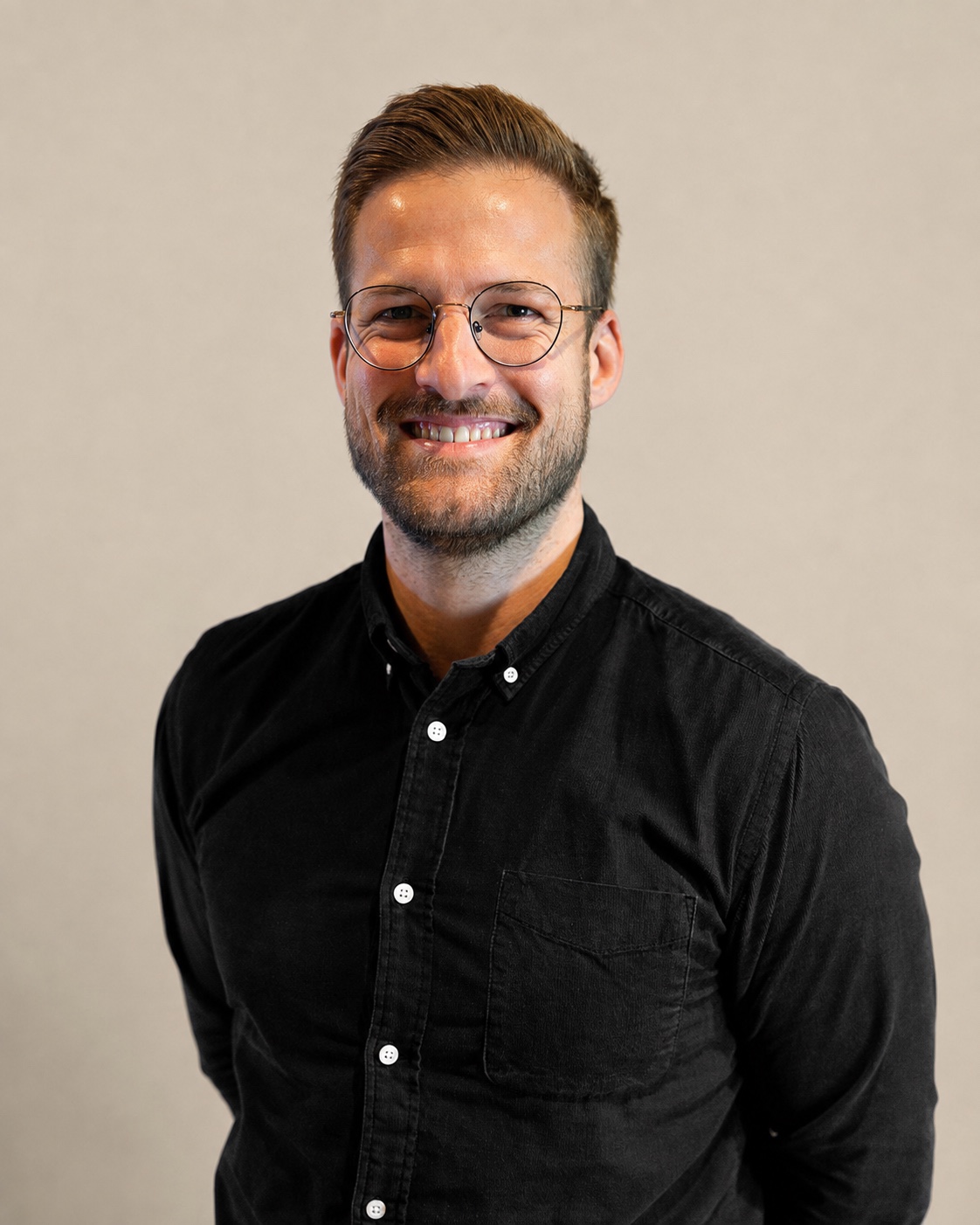 Stian Larsen, personen bak Framhev